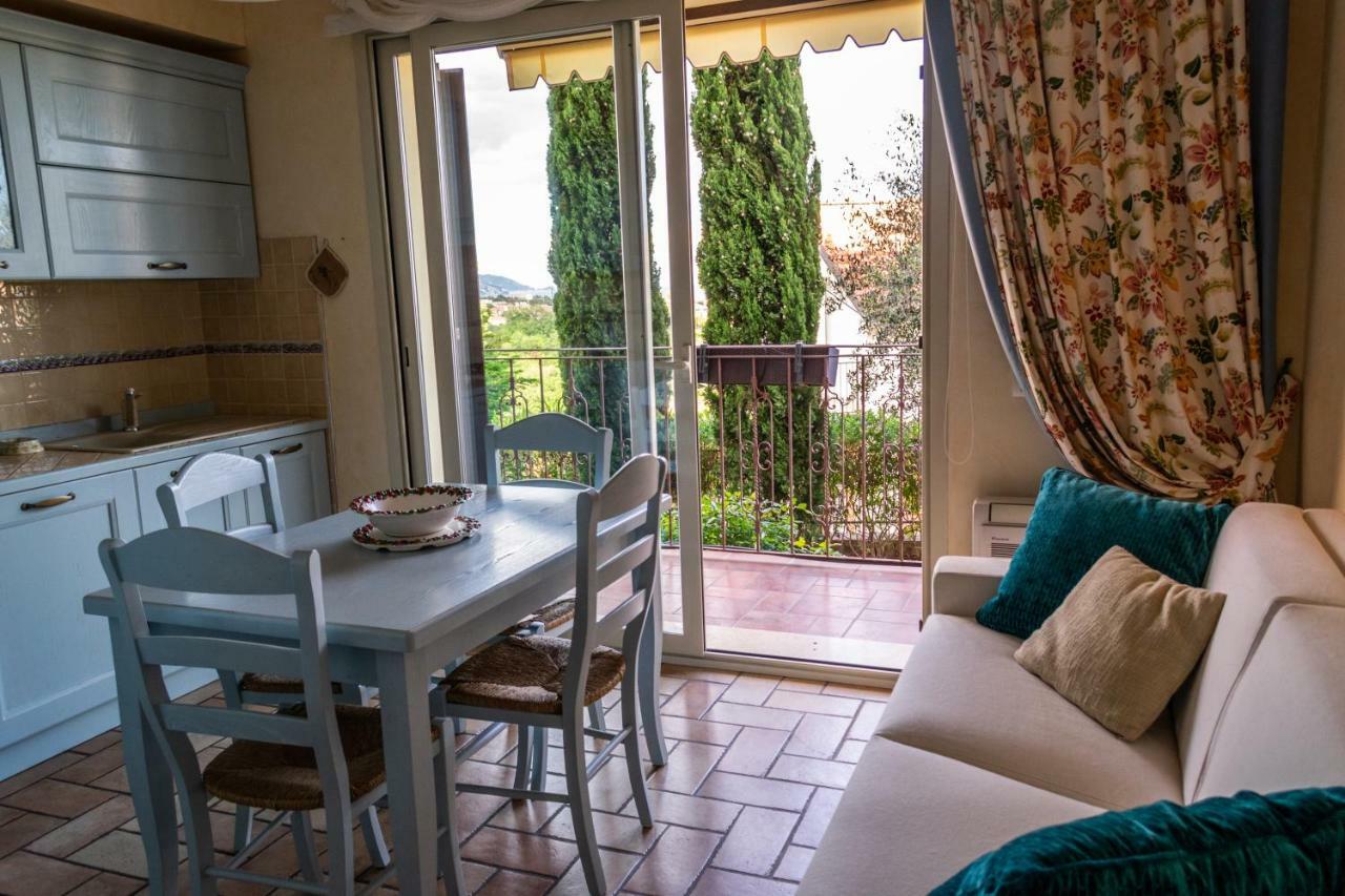 Villa Pineland Borghetto Santo Spirito Kültér fotó