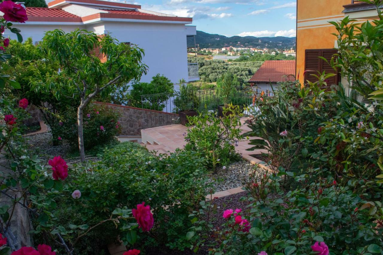 Villa Pineland Borghetto Santo Spirito Kültér fotó